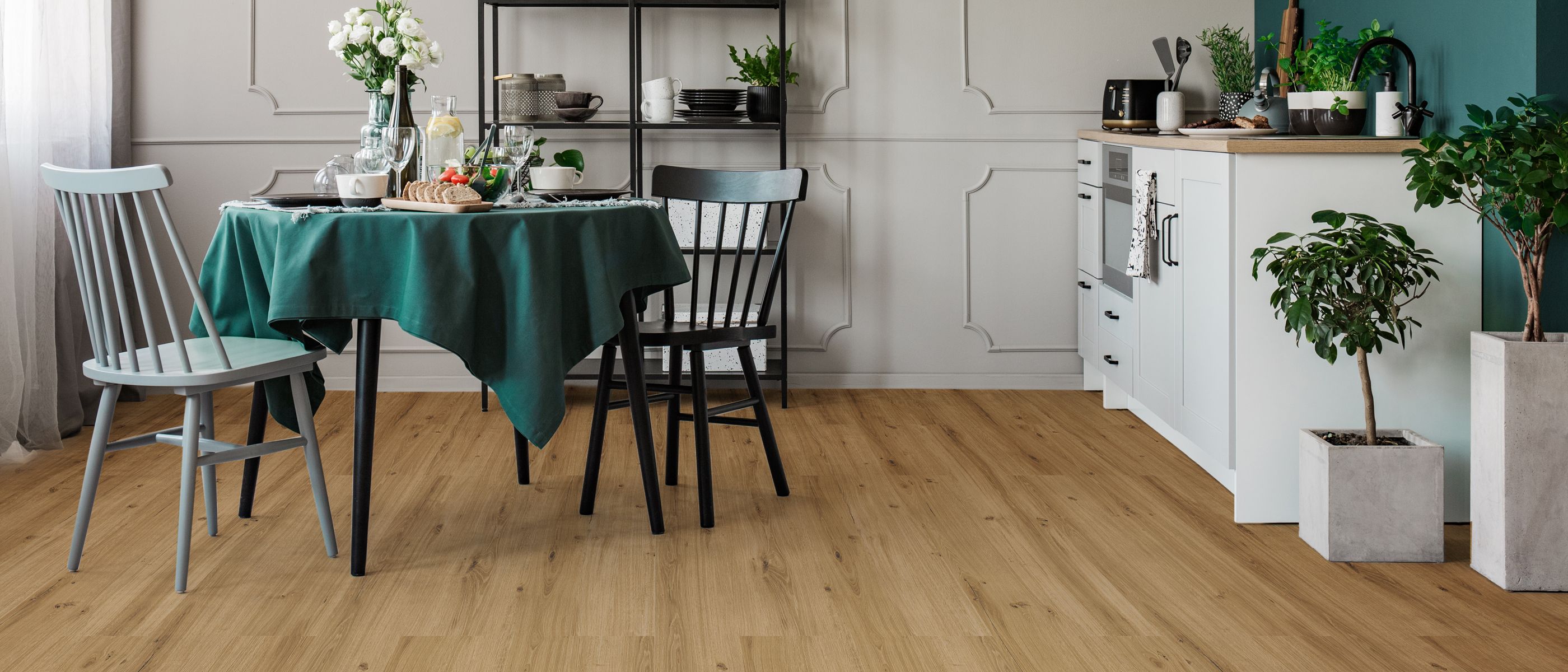 GEIGER-ORBIT-TRIO-Kuechen-Designboden